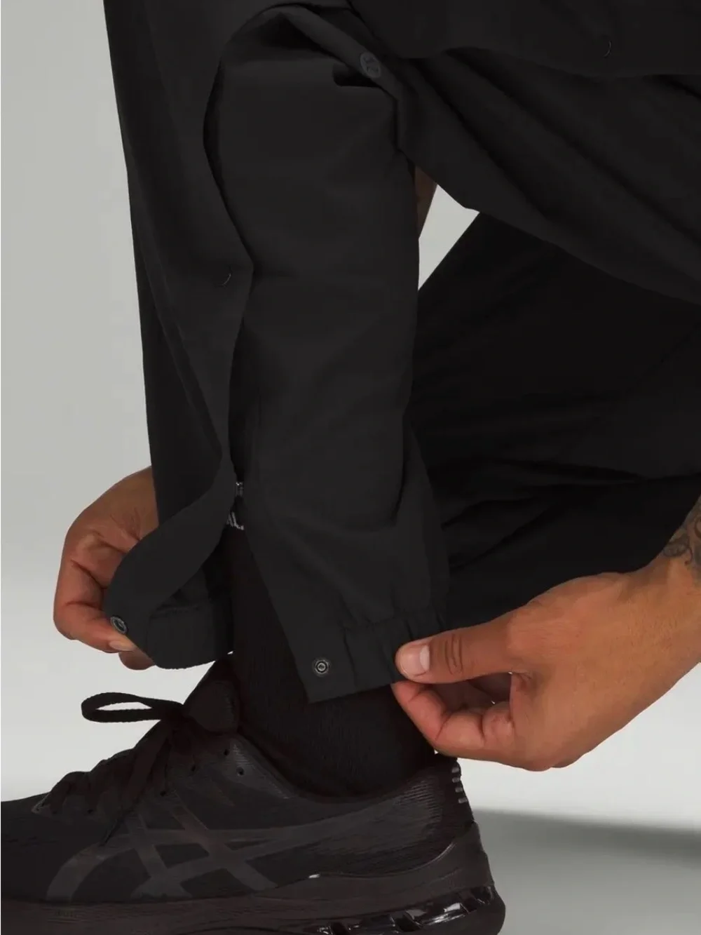 lululemon athletica Men’s Black Snap-Waist Joggers